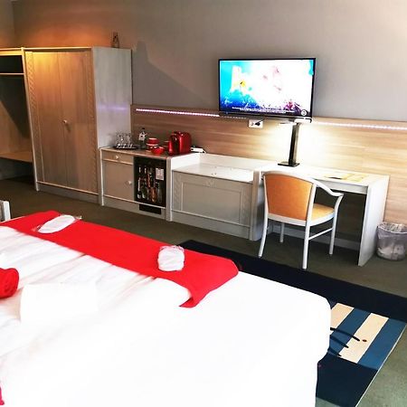 Hotel Brunnenhof Wilgartswiesen ภายนอก รูปภาพ