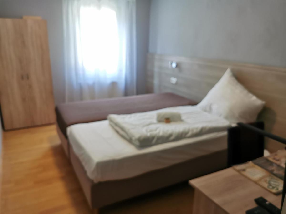 Hotel Brunnenhof Wilgartswiesen ภายนอก รูปภาพ