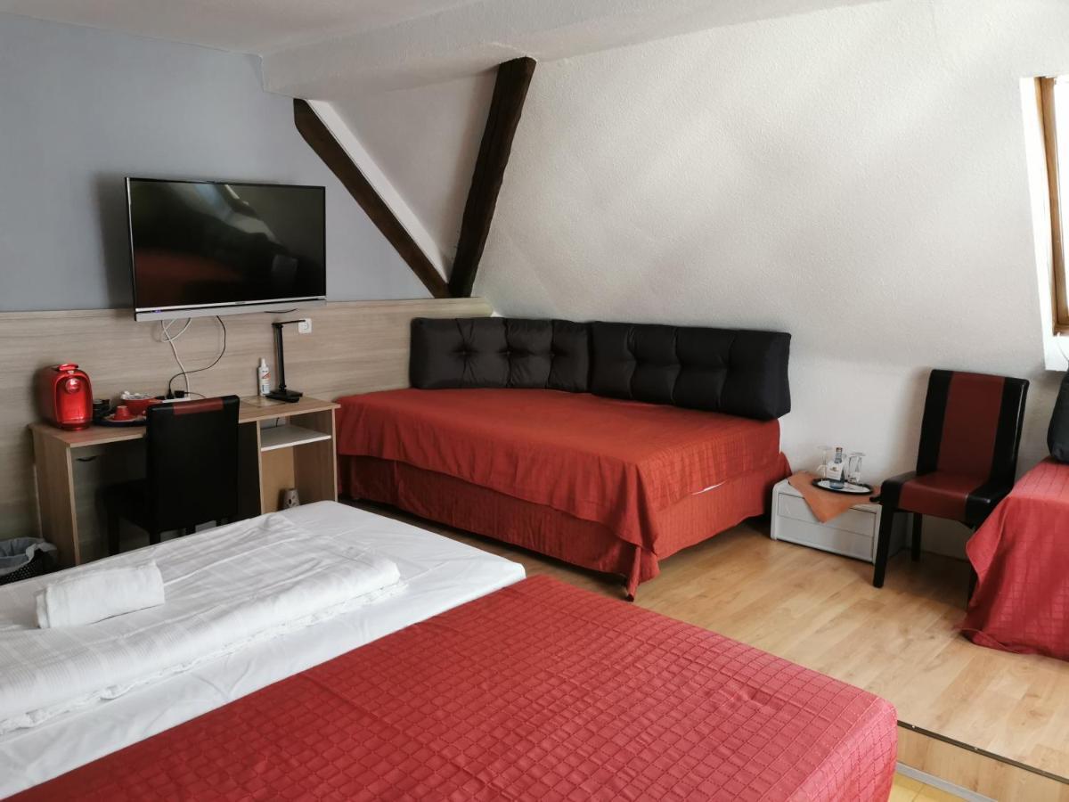 Hotel Brunnenhof Wilgartswiesen ภายนอก รูปภาพ