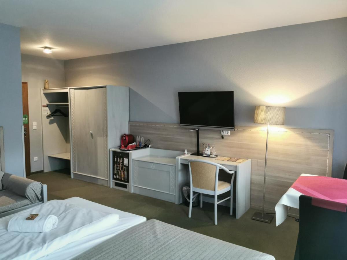 Hotel Brunnenhof Wilgartswiesen ภายนอก รูปภาพ