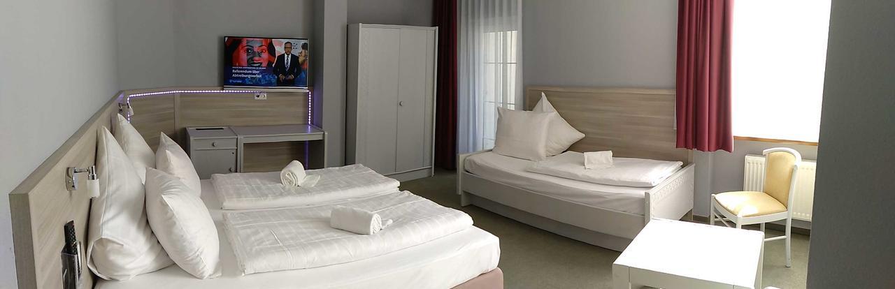 Hotel Brunnenhof Wilgartswiesen ภายนอก รูปภาพ