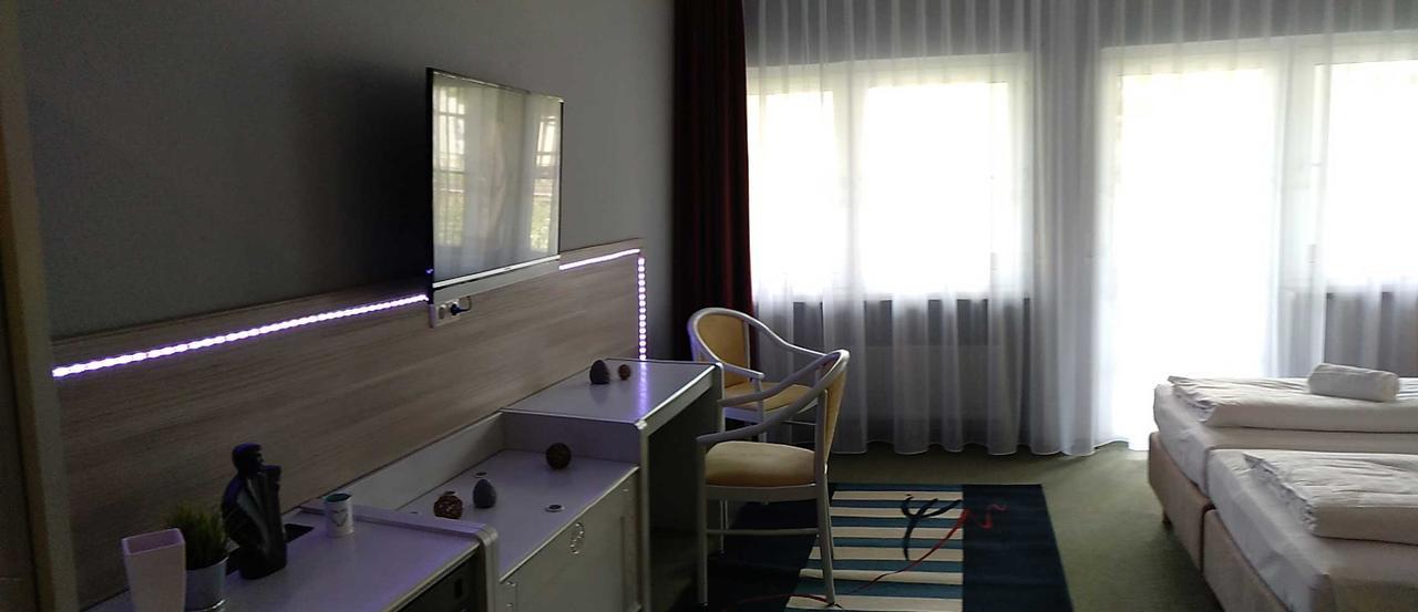 Hotel Brunnenhof Wilgartswiesen ภายนอก รูปภาพ